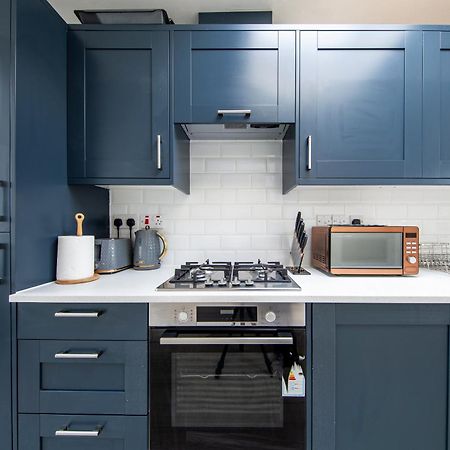 Cosy 1 Bed Apartment With Free Parking Close To Underground Station Zone 2 For Quick Access To Central London Up To 5 Guests Eksteriør bilde