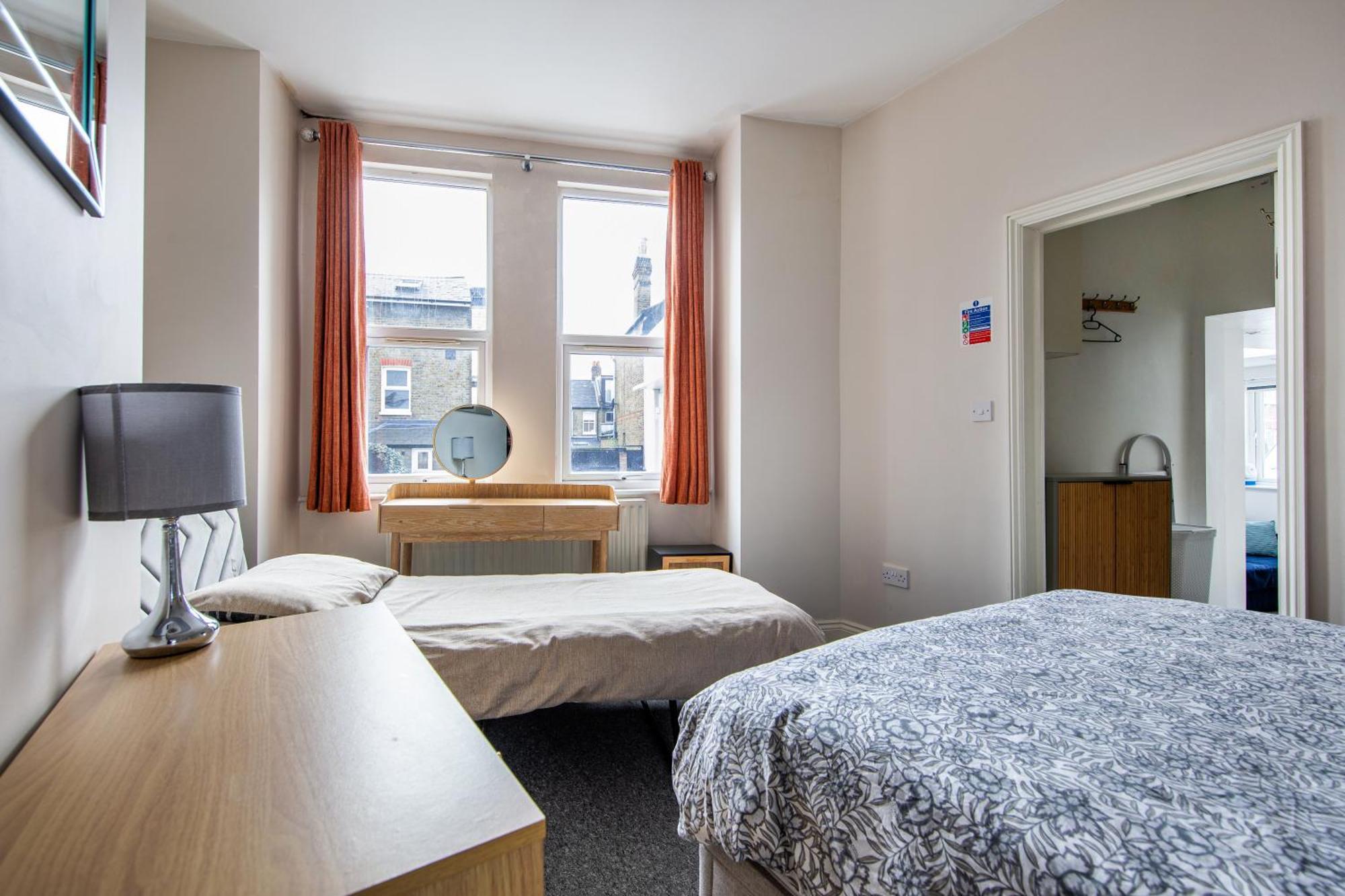 Cosy 1 Bed Apartment With Free Parking Close To Underground Station Zone 2 For Quick Access To Central London Up To 5 Guests Eksteriør bilde